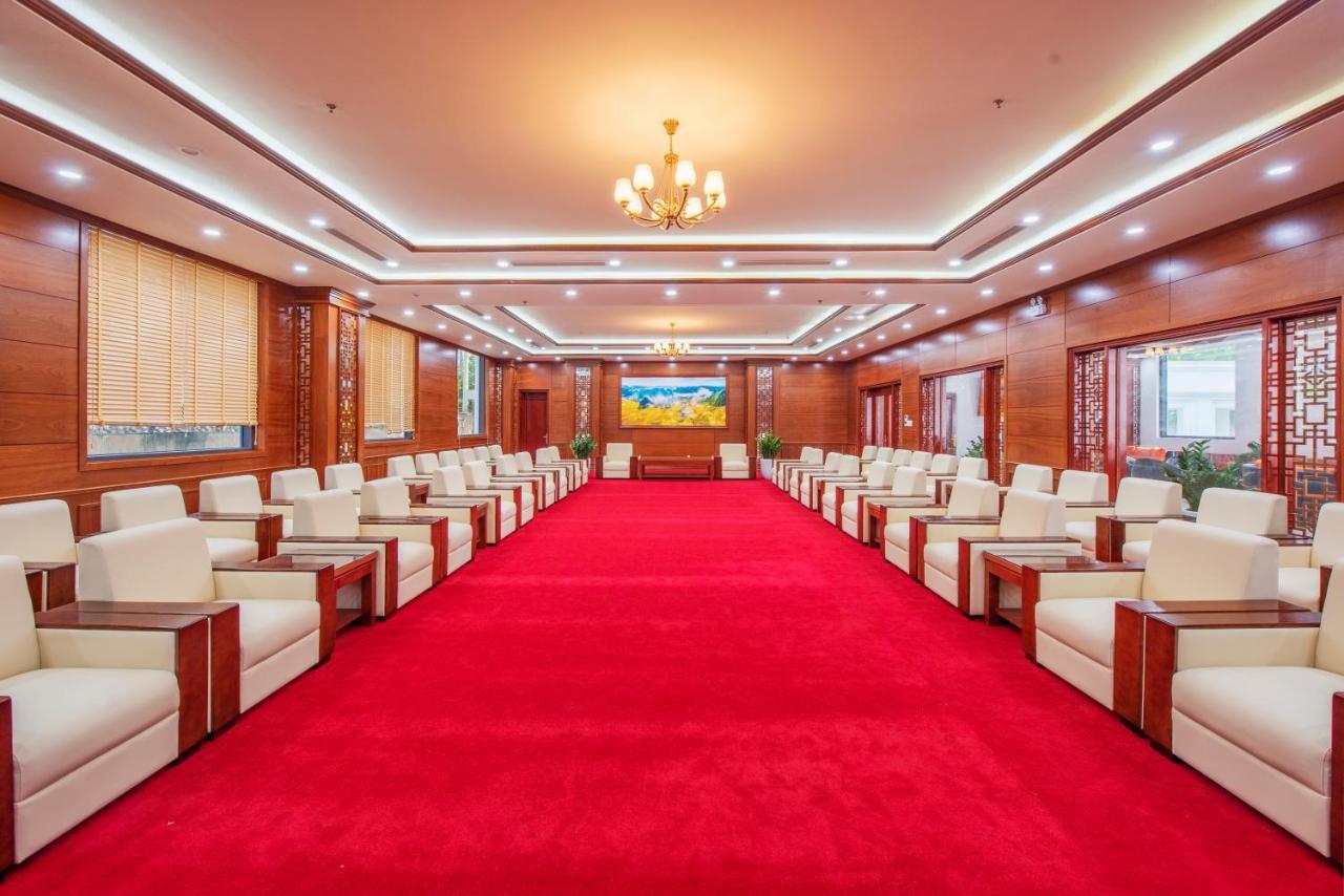 Khach San A1 Lang Son Hotel Kültér fotó